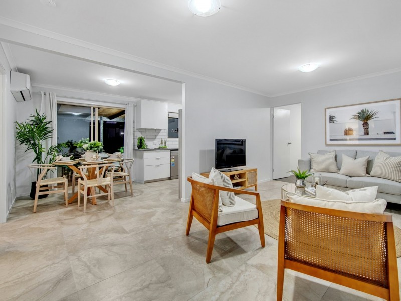 28 Deakin Cresent, Nanango QLD 4615