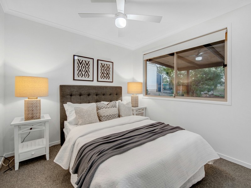 28 Deakin Cresent, Nanango QLD 4615