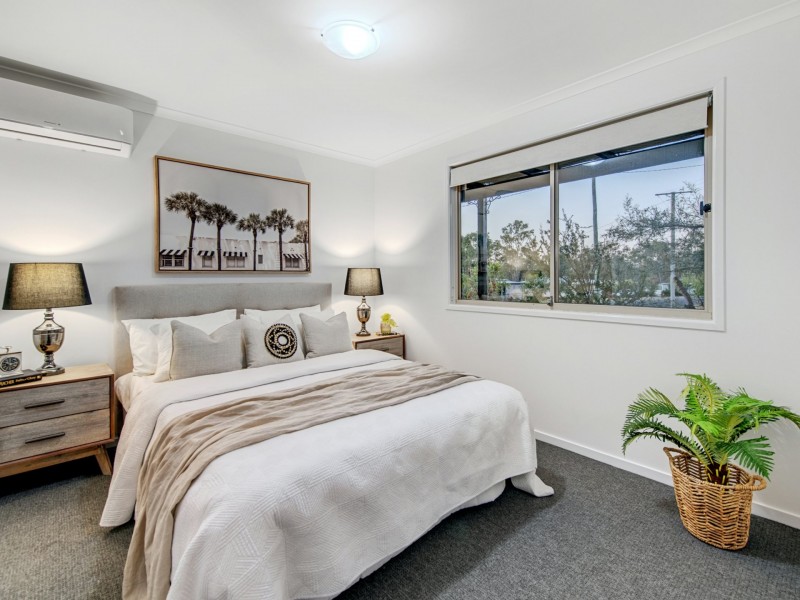 28 Deakin Cresent, Nanango QLD 4615