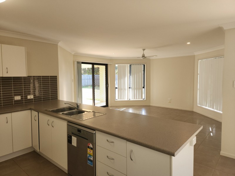 59 Parkside Drive, Kingaroy QLD 4610