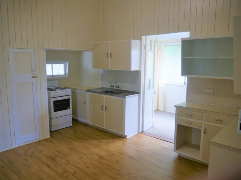 9 Moonya Street, Kingaroy QLD 4610