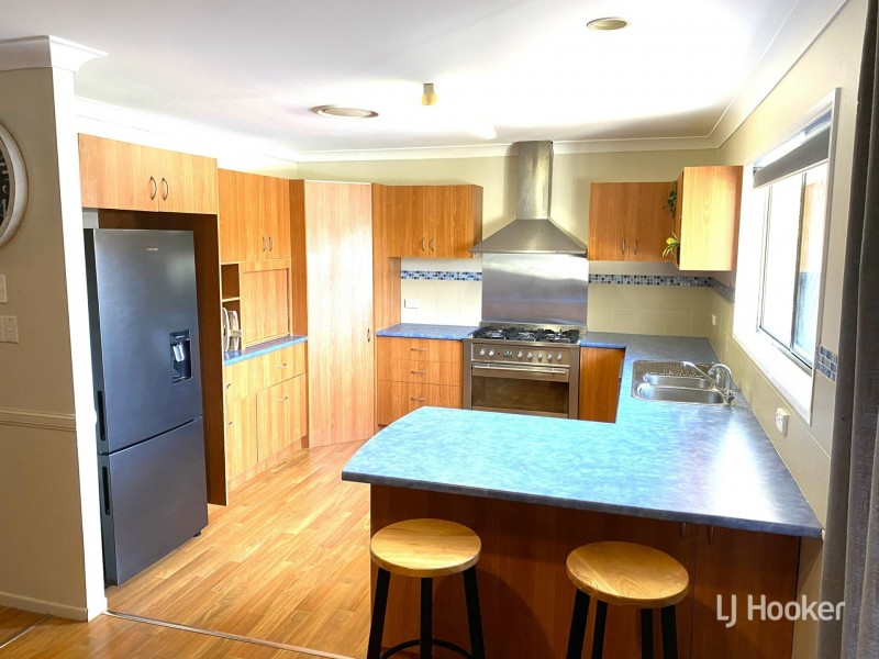 77 Wickham Street, Nanango QLD 4615