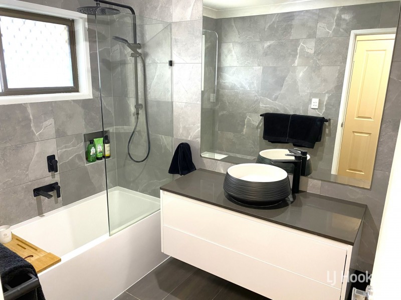 77 Wickham Street, Nanango QLD 4615