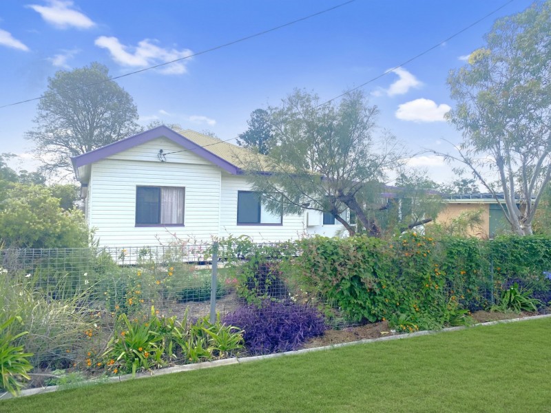 39 Hodge Street, Kingaroy QLD 4610