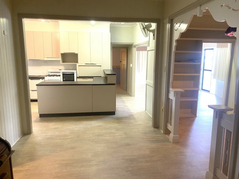 39 Hodge Street, Kingaroy QLD 4610