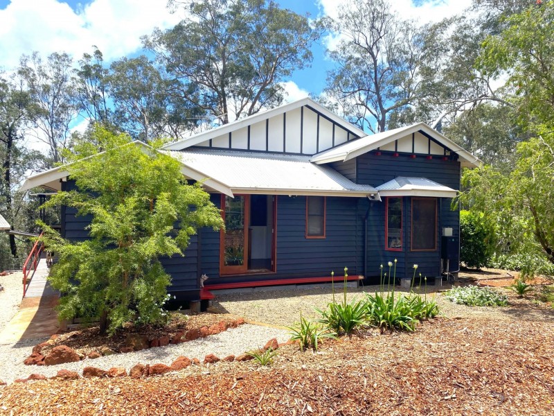 45 Millers Road (Redrock Retreat), Kingaroy QLD 4610