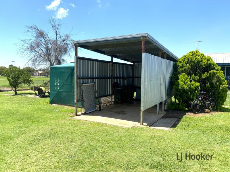 12 Windsor Circle, Kingaroy QLD 4610