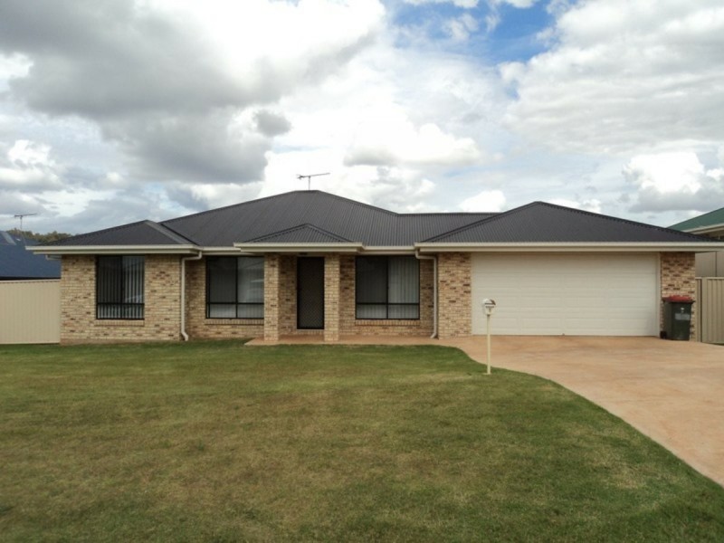 5 Lara Court, Kingaroy QLD 4610