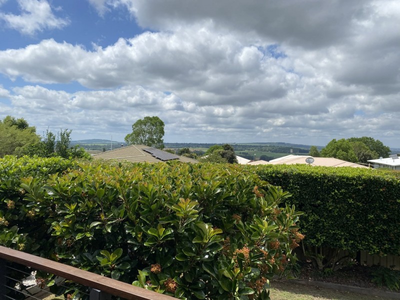 3 Wattle Street, Kingaroy QLD 4610