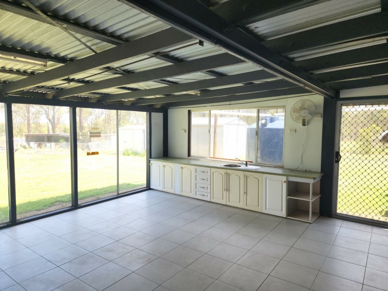 53 Oliver Road, Nanango QLD 4615