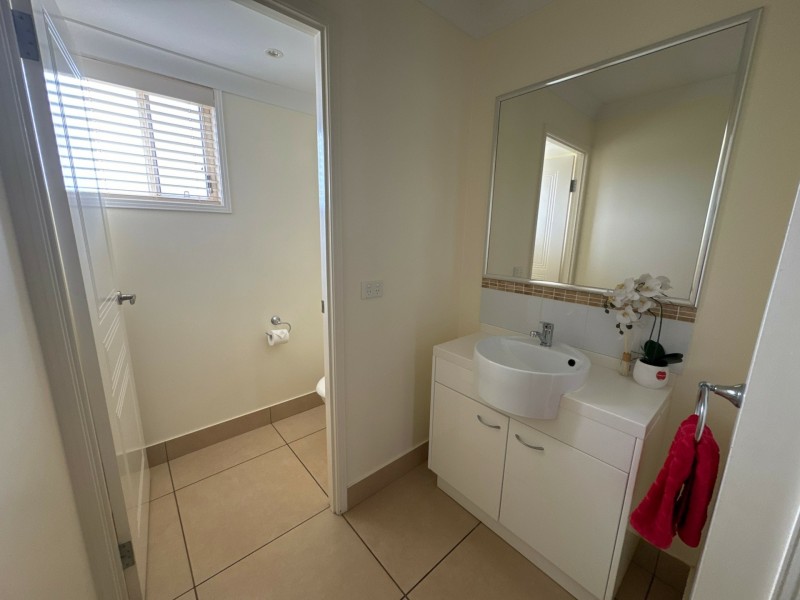 45-47 Premier Drive, Kingaroy QLD 4610