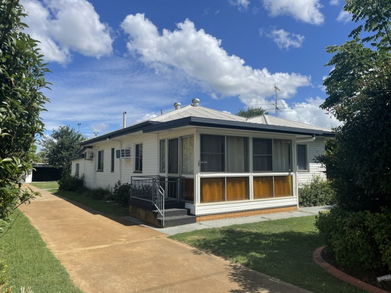 38 Youngman Street, Kingaroy QLD 4610