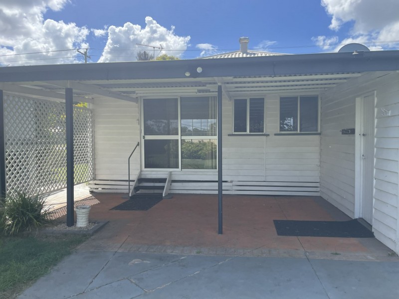 38 Youngman Street, Kingaroy QLD 4610