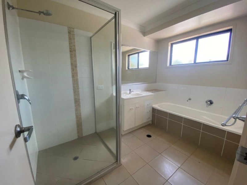24 King street, Memerambi QLD 4610