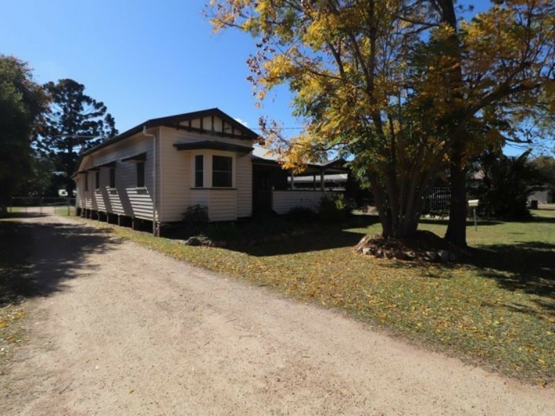 16 Duke Street, Kingaroy QLD 4610