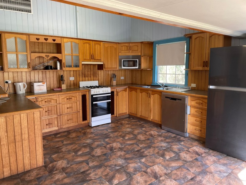 16 Duke Street, Kingaroy QLD 4610