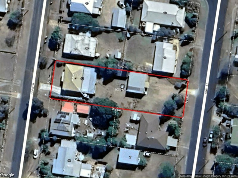 42 HODGE STREET, Kingaroy QLD 4610