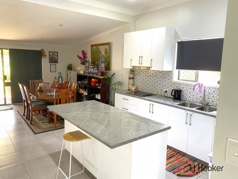 42 HODGE STREET, Kingaroy QLD 4610