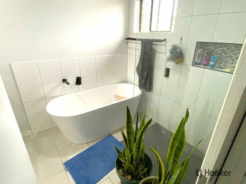 42 HODGE STREET, Kingaroy QLD 4610