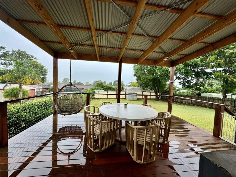 7 Fairview Drive, Kingaroy QLD 4610