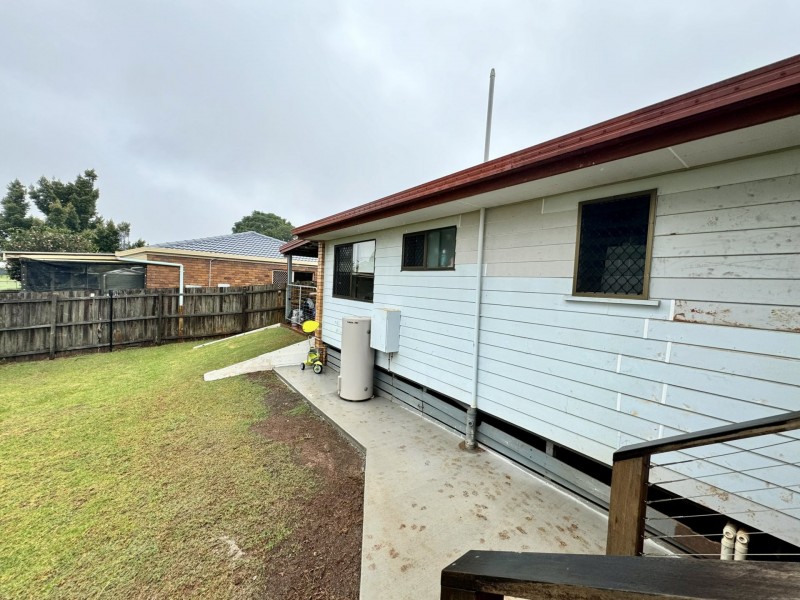 7 Fairview Drive, Kingaroy QLD 4610