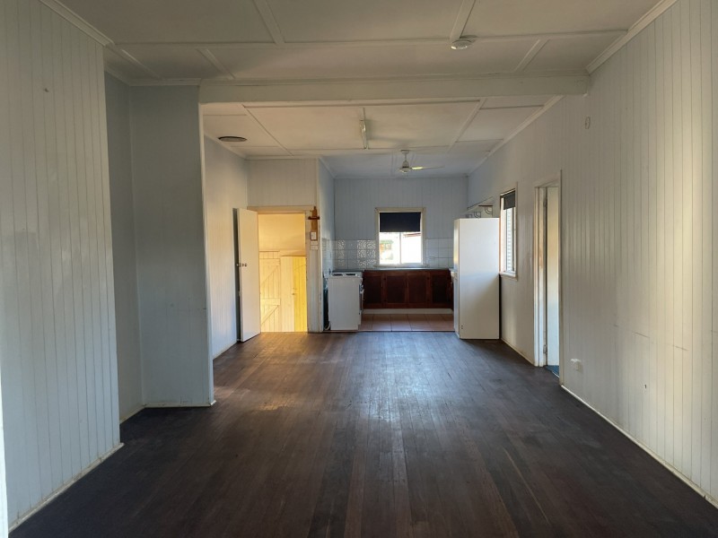 14 Reen Street, Kingaroy QLD 4610