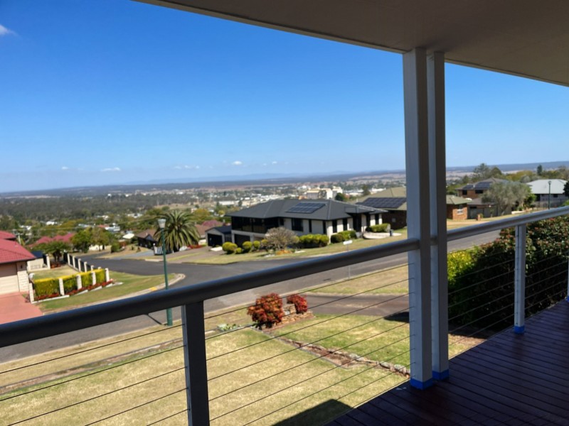 14 Freeman Court, Kingaroy QLD 4610