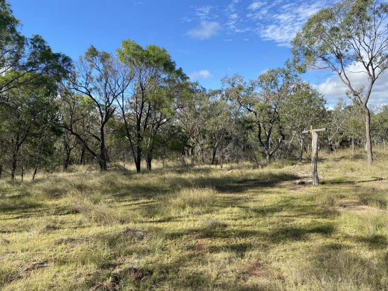 354 Shellytop Road, Durong QLD 4610