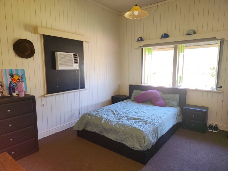 24 Earl Street, Kingaroy QLD 4610