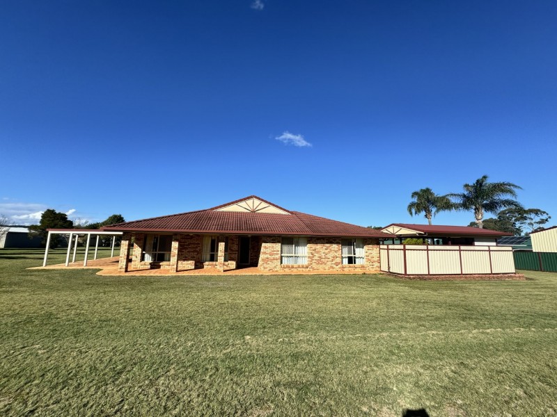 13 Olive Grove, Kingaroy QLD 4610