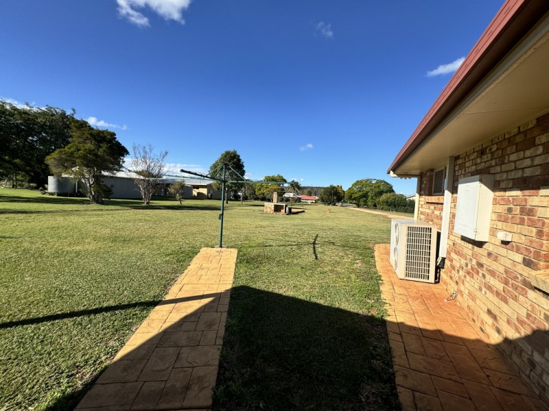 13 Olive Grove, Kingaroy QLD 4610