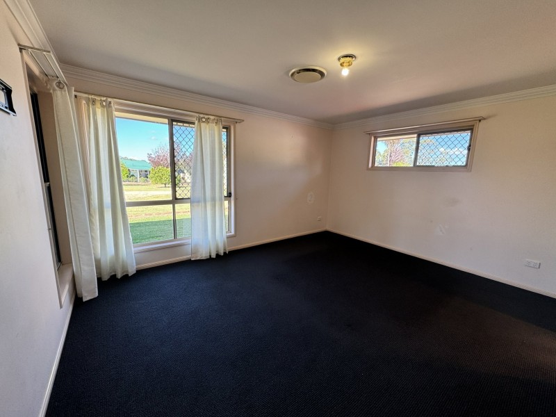 13 Olive Grove, Kingaroy QLD 4610
