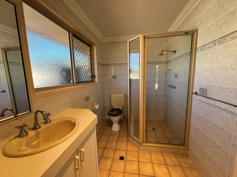 13 Olive Grove, Kingaroy QLD 4610