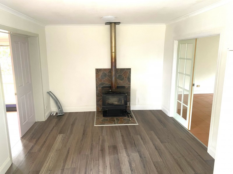 23 South Kerton Road, Nanango QLD 4615