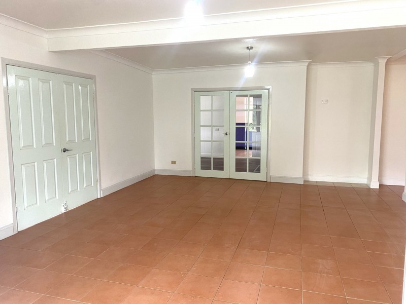 23 South Kerton Road, Nanango QLD 4615