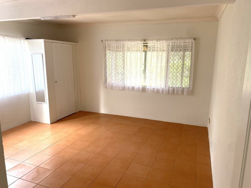 23 South Kerton Road, Nanango QLD 4615