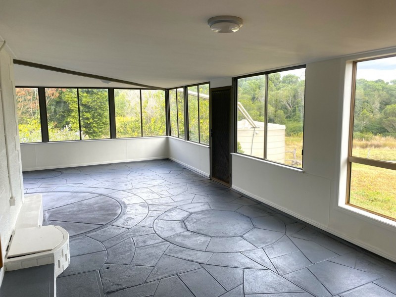 23 South Kerton Road, Nanango QLD 4615