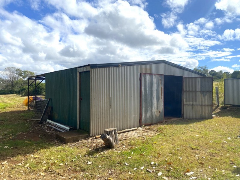 23 South Kerton Road, Nanango QLD 4615