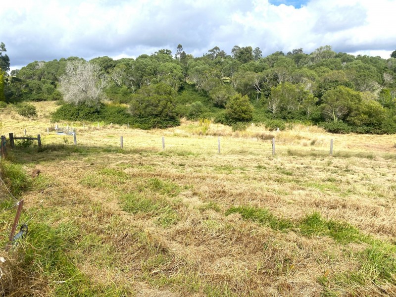 23 South Kerton Road, Nanango QLD 4615