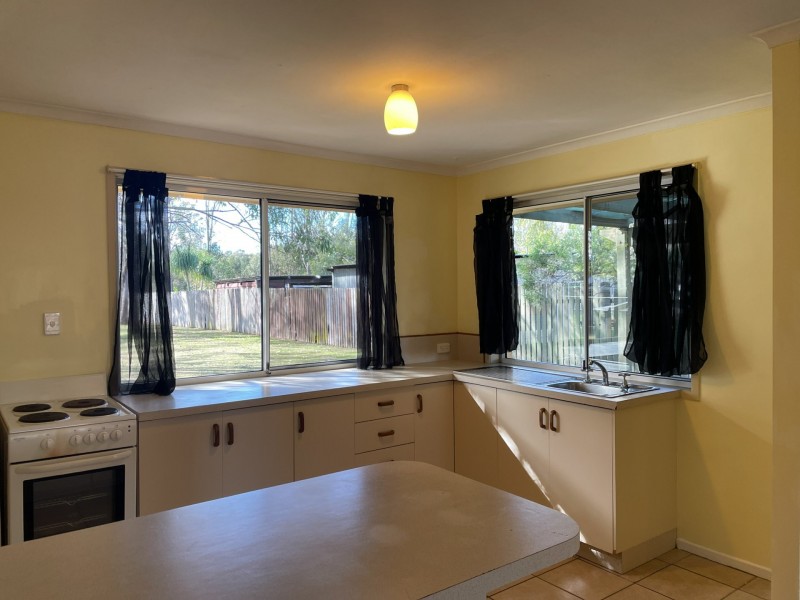8 Knight Street, Kingaroy QLD 4610