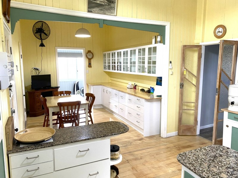 96 Haly St, Kingaroy QLD 4610