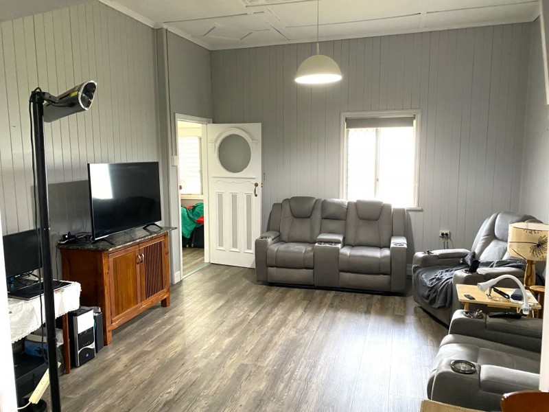 96 Haly St, Kingaroy QLD 4610