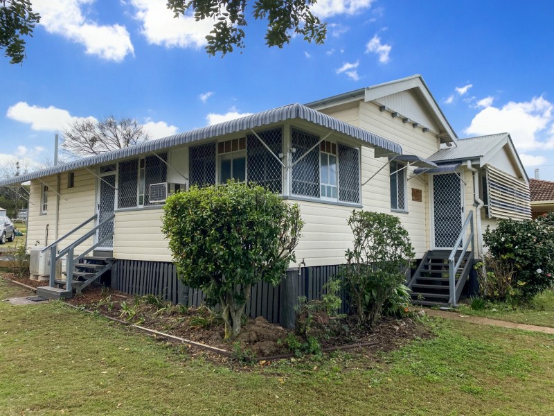 96 Haly st, Kingaroy QLD 4610