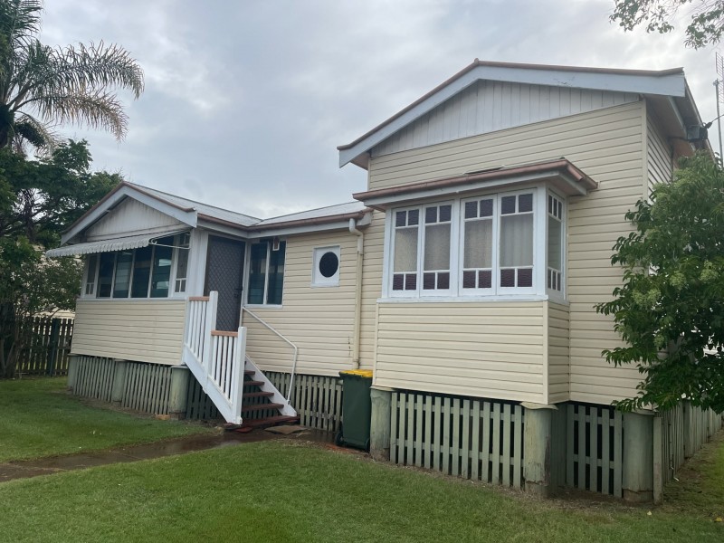10 Glendon Street, Kingaroy QLD 4610