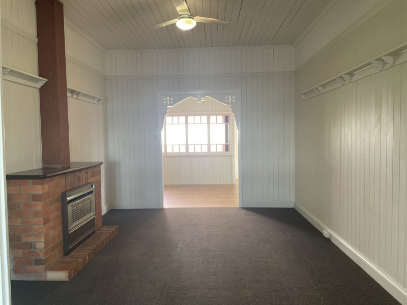 10 Glendon Street, Kingaroy QLD 4610