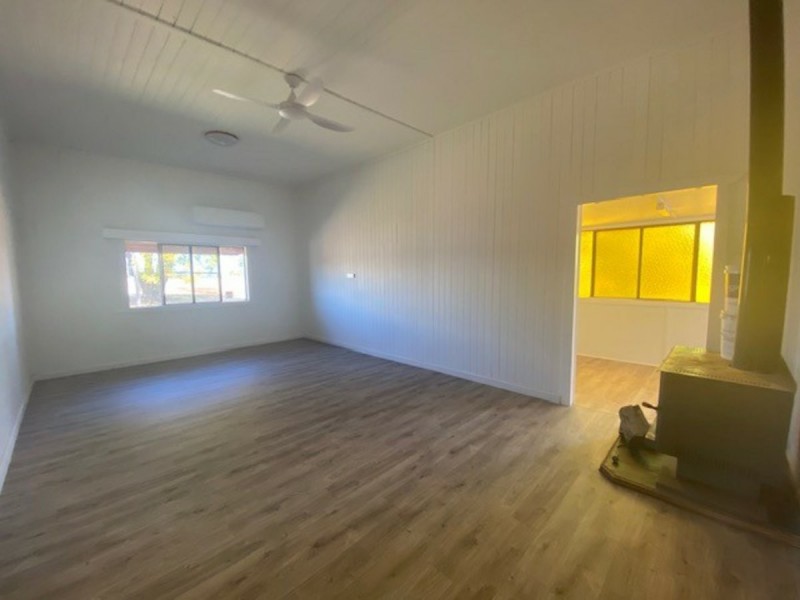 82 Logans Road, Wooroolin QLD 4608