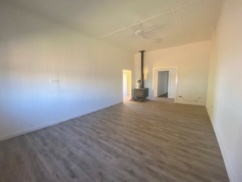 82 Logans Road, Wooroolin QLD 4608