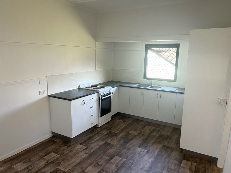 1 Clark Close, Kingaroy QLD 4610