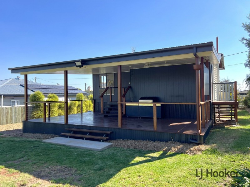 10 Gooyong Street, Kingaroy QLD 4610