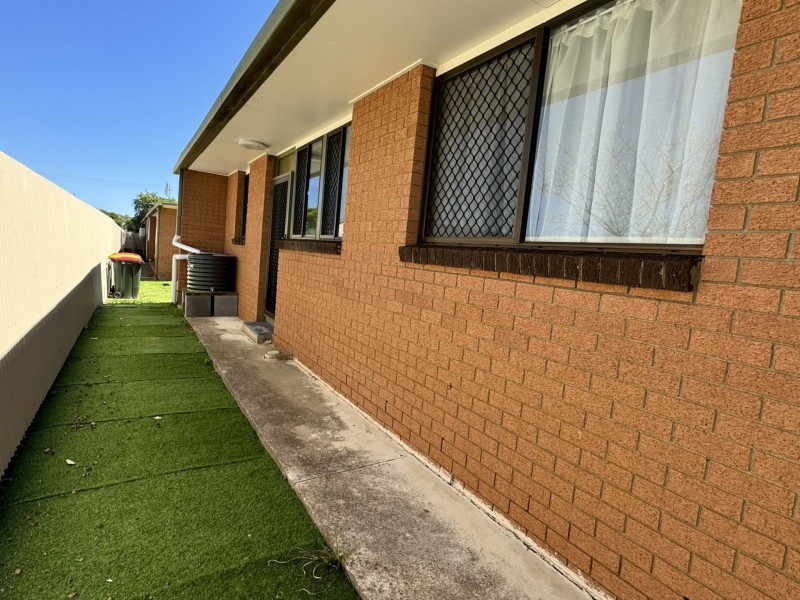 4/6 Thorn Street, Kingaroy QLD 4610